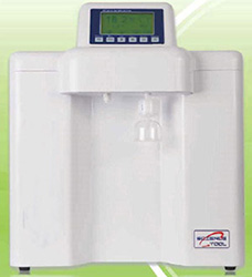 Model Q plus E 化验纯水机 自来水入口 一级水质 液晶显示 第1张