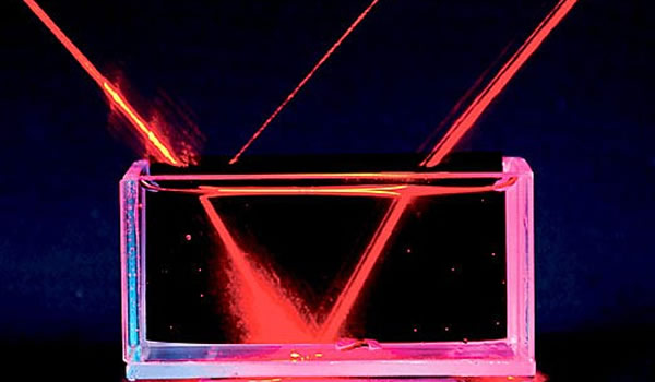 光的折射实验 光从空气斜射入水中 光从水中斜射入空气中 光路可逆吗?  第2张